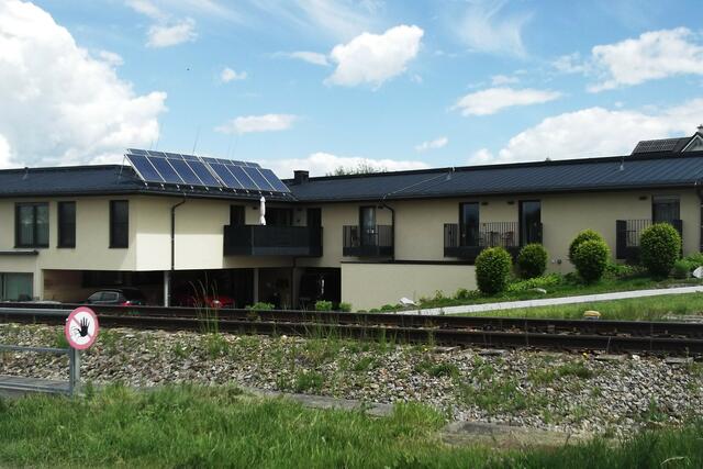 So sieht das Caritas-Wohnhaus heute aus. | Foto: B. Hofmann