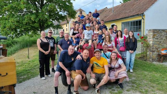 Die befreundeten Feuerwehren. | Foto: Freiwillige Feuerwehr Feuersbrunn