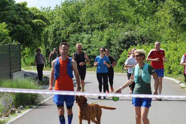 Zieleinlauf in Schöngrabern nach über 7 Stunden. | Foto: arbes