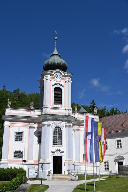 Bei der Wallfahrtskirche angelangt