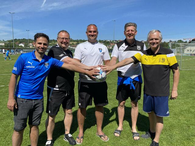 Die Verantwortlichen der SPV Kematen-Piberbach/Rohr zeigten sich sehr zufrieden mit dem Verlauf des Turniers. David Schaumlechner, Thomas Ribeiro, Jugendleiter Daniel Weiss, Markus Trixner und Obmann Peter Angerer (v.li.)
 | Foto: SPV KePi/Ro