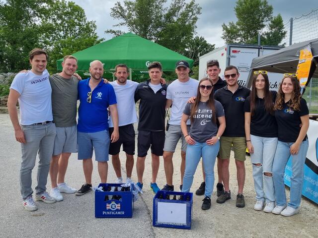 JVP Landesobmann Sebastian Stark, Jugend-GR Philipp Simpliceanu, JVP Obmann GGR David Diabl, Dominik Halbwachs, Patrick Bayer, Landjugendleiter Stephan Puchegger, Nadine Breitsching, Sven Pölten, Andreas Fingerlos, Isabel Puchegger, Nina Popp.
 | Foto: Gemeinde Lanzenkirchen