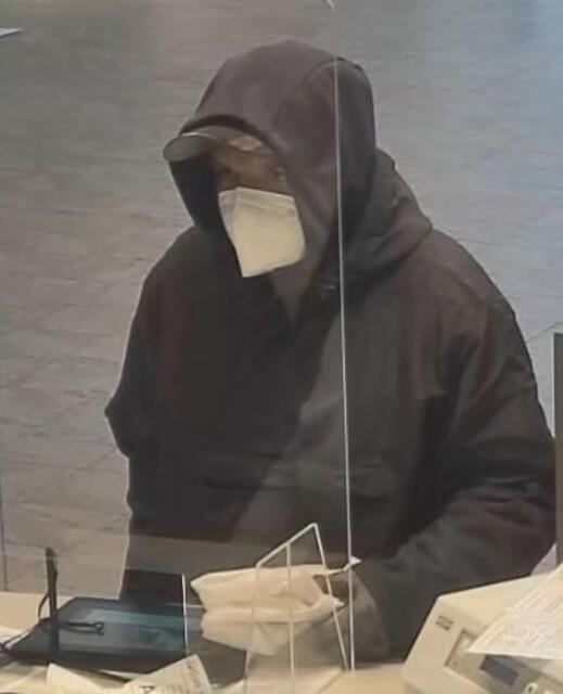 "Göd her, sonst scheppert's": Die Polizei sucht diesen maskierten Mann. | Foto: LPD Wien
