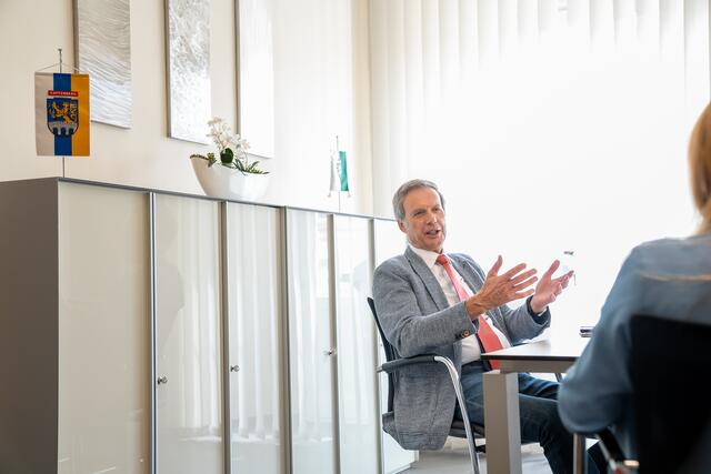 Fritz Kratzer geht mit einem lachenden und einem weinenden Auge. | Foto: Ekatarina Paller