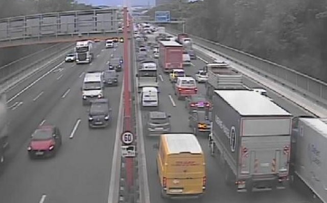 Blick am Mittwoch in Richtung St. Marx auf der A23, bei Prater, Kilometer 11,75, gegen 6.45 Uhr | Foto: Asfinag/Screenshot