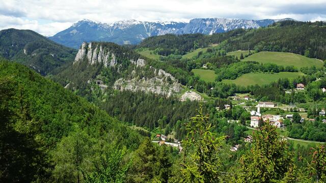 Auf dem Kreuzberg ... | Foto: © Silvia Plischek