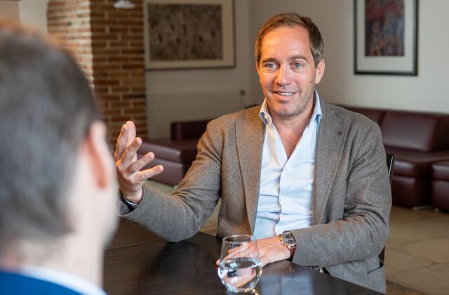 Manfred Kröswang im Gespräch mit Thomas Kramesberger (BezirksRundSchau OÖ). | Foto: BRS/Schmid