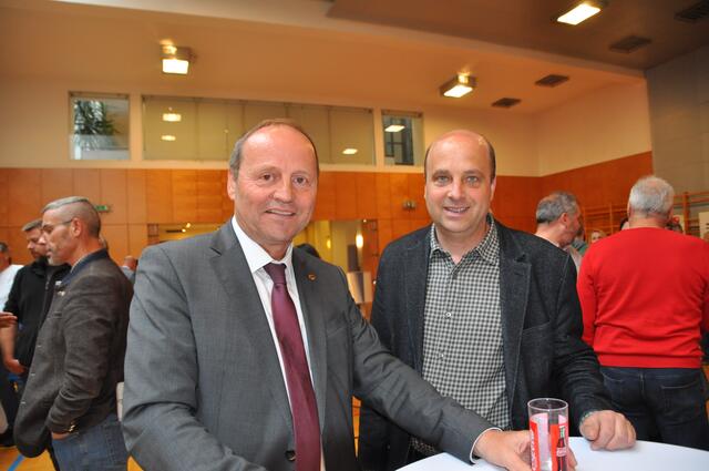 LH-Stv. Josef Geisler stand in Tarrenz ebenso wie Bürgermeister Stefan Rueland der Bevölkerung Rede und Antwort.