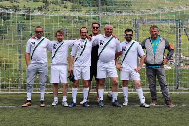 Ein Team der Schützenkompanie Nauders. | Foto: Celina Leitner