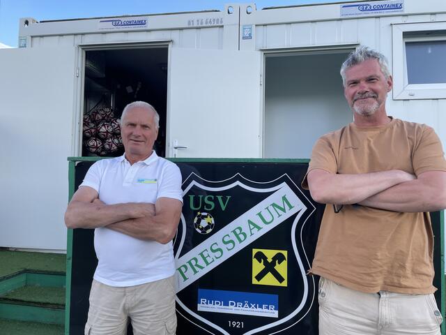 Adolf Haiduk und Oliver Greisinger erzählen über den USV Pressbaum. | Foto: Nina Taurok