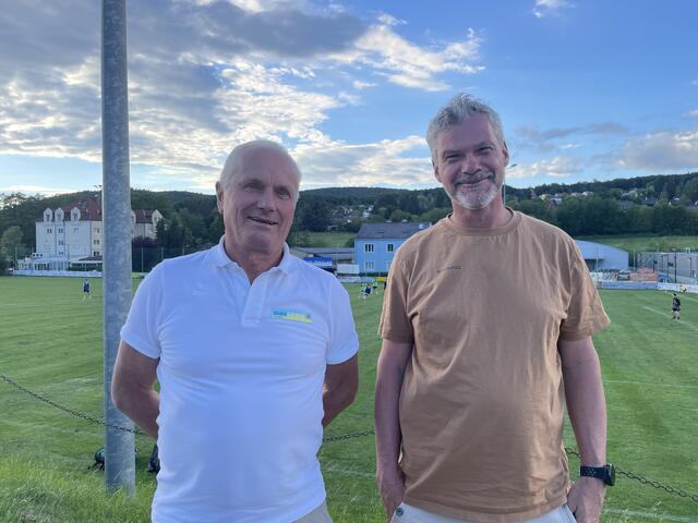 Adolf Haiduk und Oliver Greisinger erzählen über den USV Pressbaum. | Foto: Nina Taurok