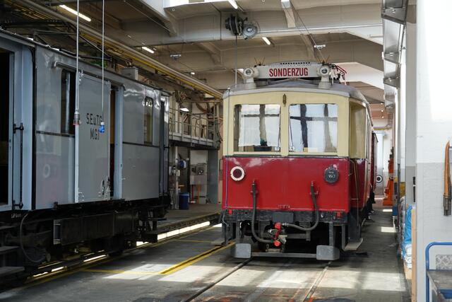 Historische Loks in der Remise in Salzburg Itzling. | Foto: Emanuel Hasenauer