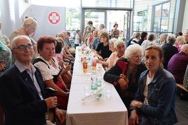 Das Interesse am neuen Pflegekompetenzzentrum Zurndorf war immens. | Foto: Kathrin Santha