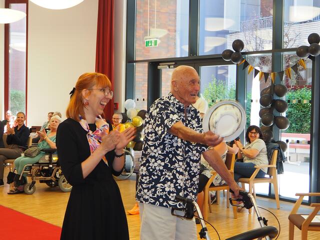 Natürlich haben auch Männer den Catwalk erobert… | Foto: Pflege Innerfavoriten