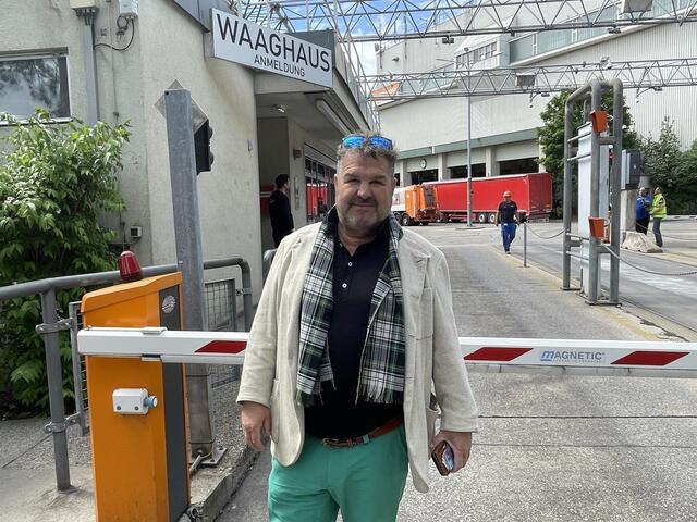 Für Lerch ist die Müllverbrennungsanlage als Wahllokal ungeeignet.  | Foto: Patricia Hillinger