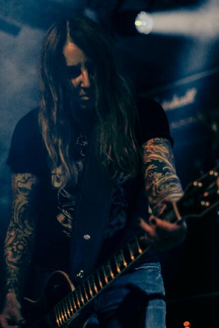 Lori S. (Sängerin und Gitarristin) von ACID KING rockte die p.m.k. | Foto: Kendlbacher