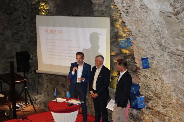 Foto: Bildnachweis: (c) Werner Augustin bzw. Adina Lackner