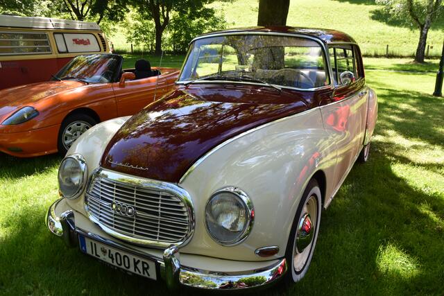 Volders wurde zum Oldtimer-Paradies: Schöne Autos, Sonnenschein und ...