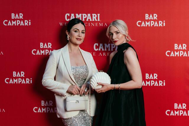 Edisa Shahini und Julia Schloss (v.l.)
