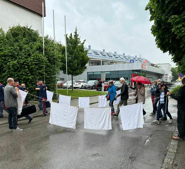 Durch den "Bademantelgang" in die Volksschule | Foto: Margot Schmidl