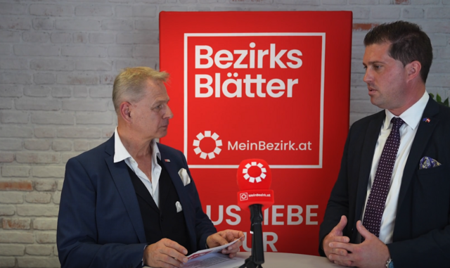 MUSTAC: "Jede Region ist anders und hat für sich etwas Spezielles." Bild (v.l.):  Martin Schöndorfer (Redaktion), Jurica Mustač . | Foto: Stefan Schubert