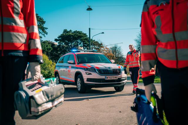 Wie der Verkehrsclub Österreich (VCÖ) erhoben hat, mussten Rettungskräfte zu weniger Verkehrsunfällen mit Todesopfern und Schwerverletzten ausrücken, als noch ein Jahr zuvor. | Foto: Berufsrettung Wien