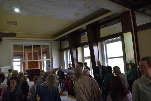 Großes Interesse bei der Bevölkerung. | Foto: Preineder