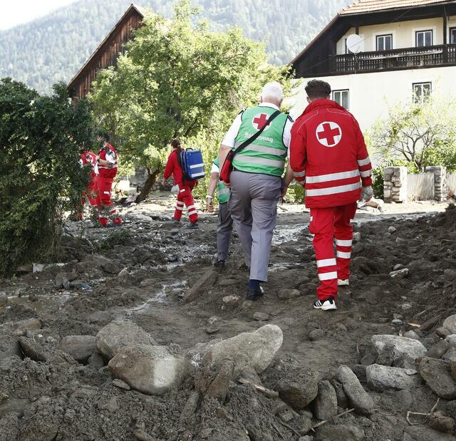 Nach den tragischen Unwettern in Treffen und Arriach war das Team zur Stelle. | Foto: Rotes Kreuz