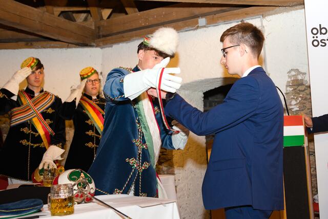 Neuaufnahme von Marvin Hofer (re) als Mitglied.  | Foto: Alfred Hofer