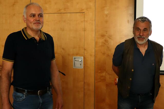 Obmann Karl Dudek begrüßt die Teilnehmer und den Vortragenden