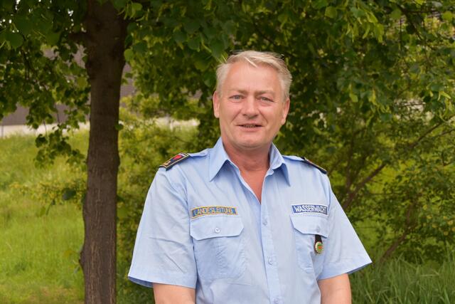 Landesleiter Hans-Ulrich Pließnig stammt aus Fulpmes, ist 56 Jahre alt und widmet einen großen Teil seiner Freizeit der Tiroler Wasserwacht. | Foto: Kainz