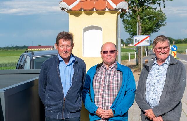 die drei Restauratoren: Josef Mörtl, Manfred und Ludwig Mandl. | Foto: Ö-News/ Mandl