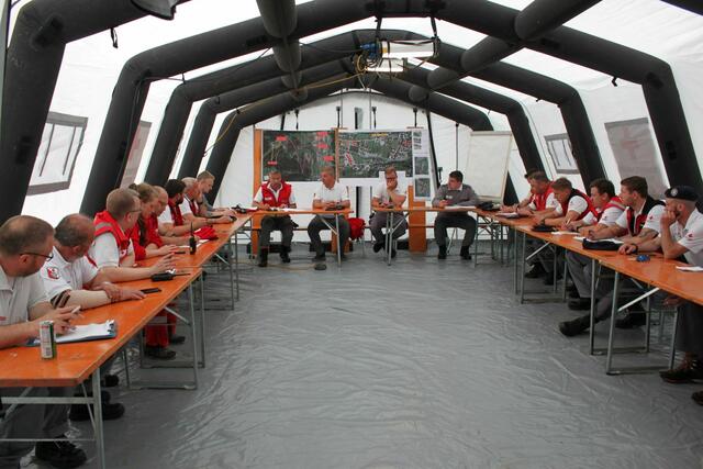 Ein Einsatzstab leitet das Fortbildungslager des Katastrophenhilfsdienstes. (Archivfoto aus 2022) | Foto: Rotes Kreuz Salzburg