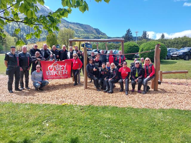 Der Motorradverein "Red Biker Kärnten" rund um Präsident Jonny Löwenstein freut sich auf die gemeinsame Ausfahrt sowie die Segnungsfeier für das Vereinshaus und alle Motorräder. | Foto: Red Biker Kärnten