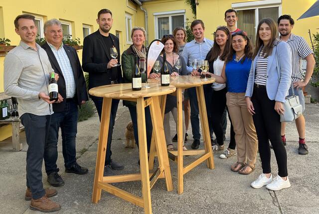 Gerhard Thüringer, Klaus Kaweczka, Benjamin Hymer, Sabine Buryan, Sabrina Seidl-Koch, Monika Pöss, Mathias Stummer, Lena Sattmann, Georg Furch, Nicole Braunecker, Kerstin Graf, Johannes Faber | Foto: Elisabeth Thüringer