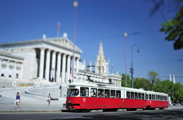 Öffi-Fahrgäste müssen sich wegen der angekündigten Demo auf eine Reihe Betriebseinschränkungen gefasst machen. (Archiv) | Foto: Johannes Zinner