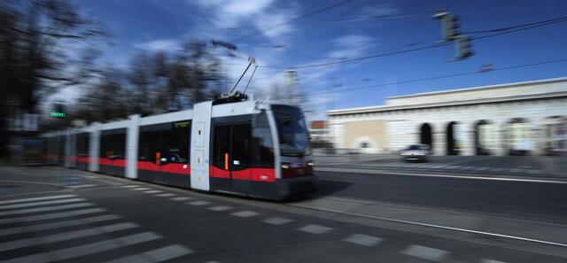 Während der Demonstrationszeit empfehlen die Wiener Linien auf die U-Bahnlinien auszuweichen.  | Foto: Johannes Zinner
