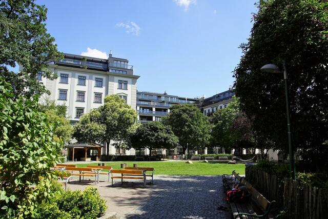 Der Hamerlingpark hat einen problematischen Namensgeber - dieser sorgt nun erneut für Ärger.  | Foto: Fischer