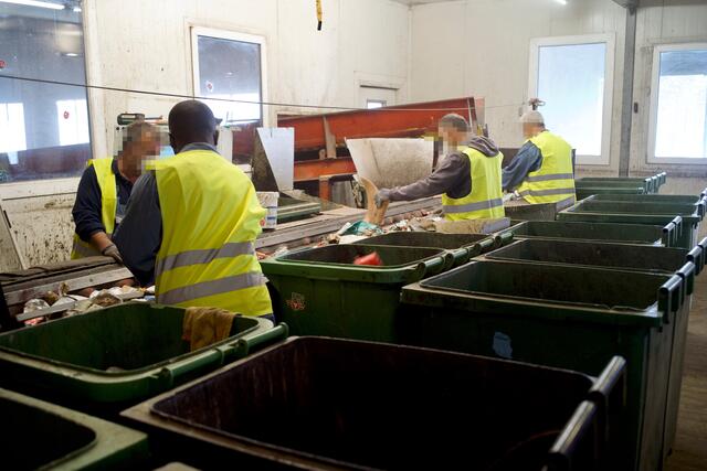 Noch bis Jahresende wird Trockenmüll aussortiert. Mit Jahresende fällt der Sortierauftrag und damit 20 Arbeitsplätze weg.