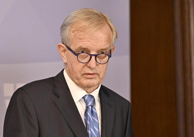 Ärztekammer-Präsident Johannes Steinhart fordert kostenlose Testungen auf Infektionskrankheiten in Ordinationen. | Foto: HANS PUNZ / APA / picturedesk.com