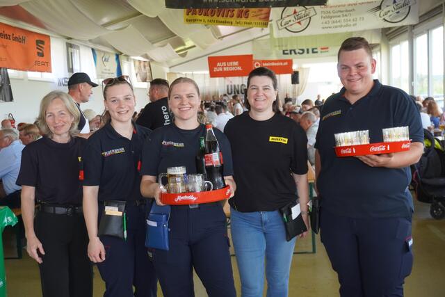 Hervorragendes Service ist für die Feuerwehr Badersdorf selbstverständlich. | Foto: Michael Strini