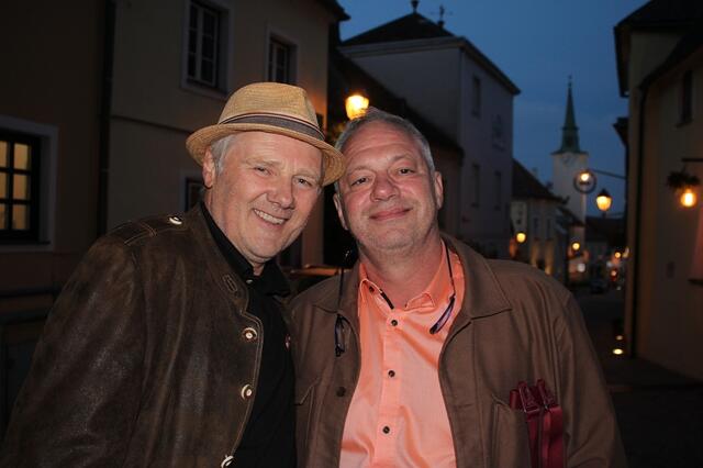 Nach vielen Jahren trafen sich Nikolaus Spörk und Alexander Fitsch am Marktfest zufällig wieder