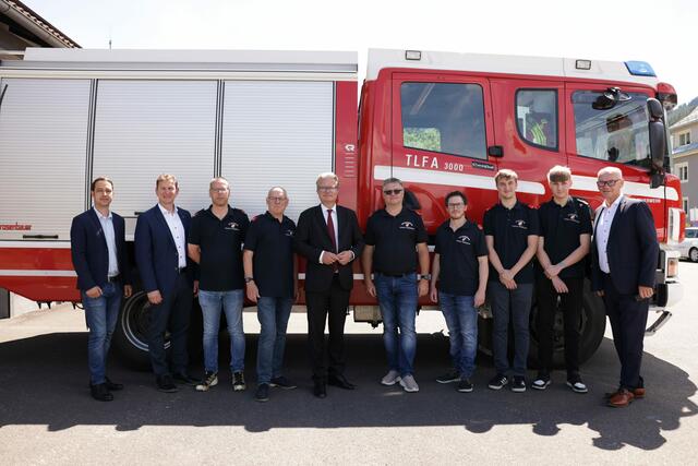 LH Christopher Drexler besuchte bei seiner Leoben-Tour unter anderem die FF Traboch-Timmersdorf. | Foto: ÖVP Leoben