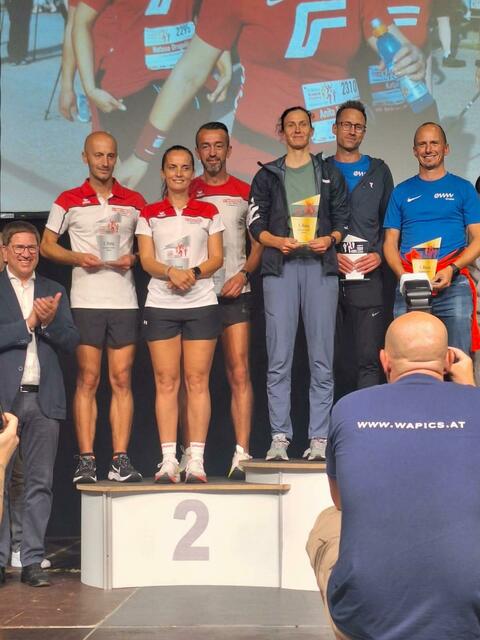 Igor Sandrk (Athlet ganz links) präsentierte in Wels seine gute Form. | Foto: Sandrk