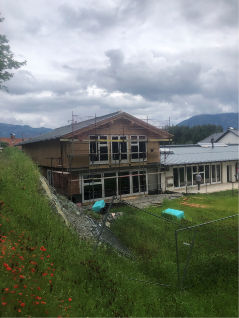 Die Bauarbeiten sind in Zlan aktuell im Gange. | Foto: Privat
