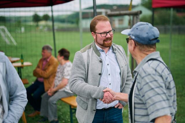 Zahlreiche Herzogenburger:innen konnte Christoph Artner bei seiner Tour begrüßen. | Foto: SPÖ Herzogenburg
