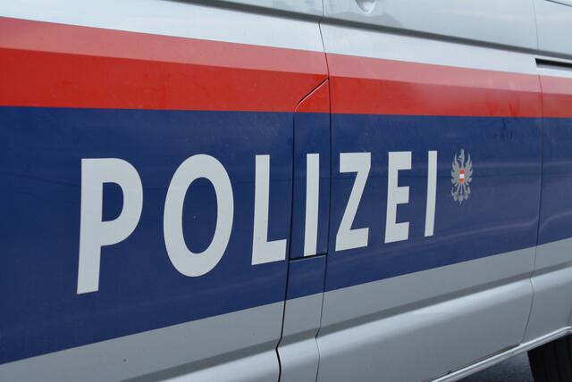 Polizei berichtet über Verkehrsunfall mit Sachschaden (SYMBOLBILD) | Foto: RegionalMedien