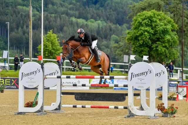 Sieger im Großen Preis: Peter Englbrecht mit Obora´s Dejavue | Foto: Sportfoto Mo