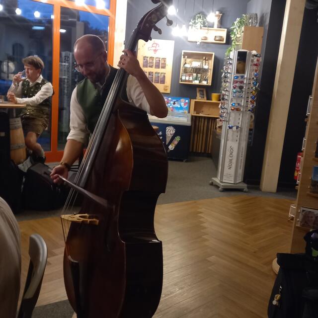 Unhandlich, aber wunderschöner Kontrabass | Foto: Birgit Lichtenberger