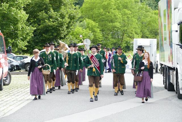Die Stadtkapelle Gleisdorf kam mit Verstärkung ihres Bürgermeisters und Abgeordneten zum Nationalrat Christoph Stark.